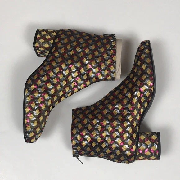 Anthropologie Joyeux Ankle Boots.  Size 40. - Picture 2 of 8